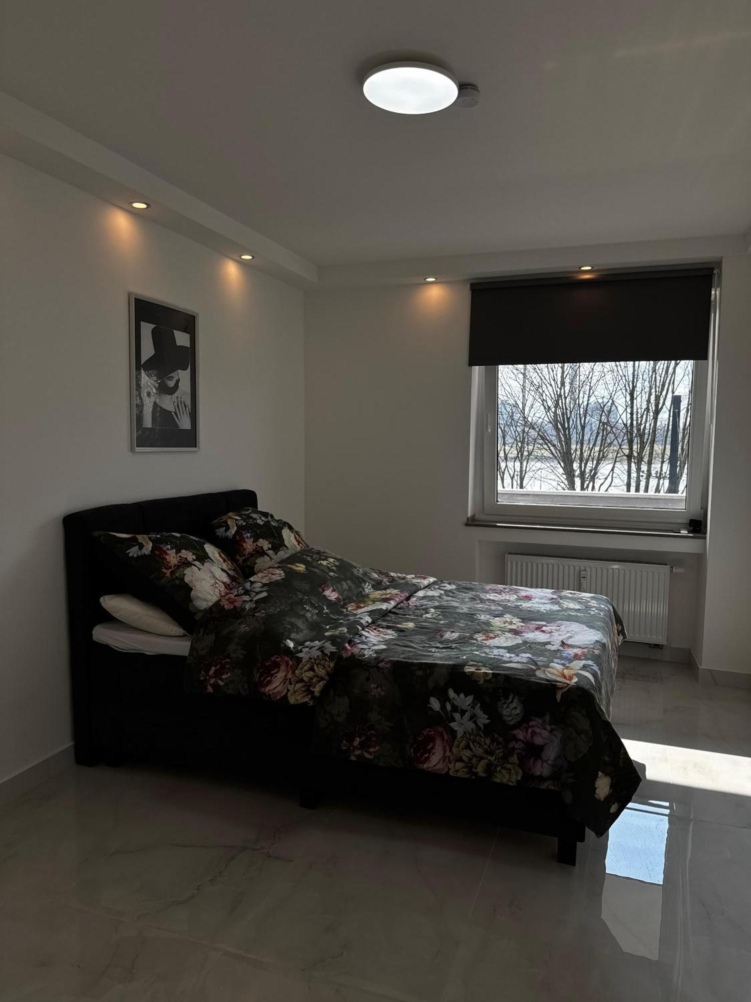 Luxus In Rheinblick Appartement Düsseldorf